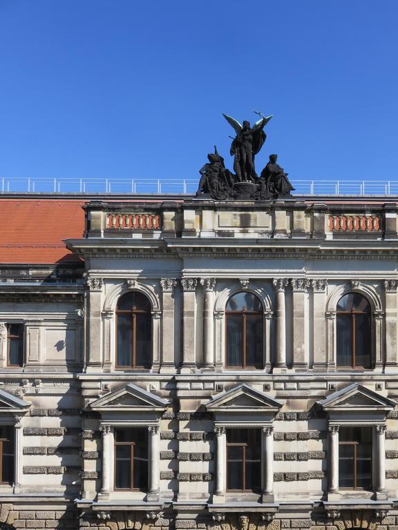 Historisches Buergerhaus Dresden -Kulturstiftung- Apartment Luaran gambar